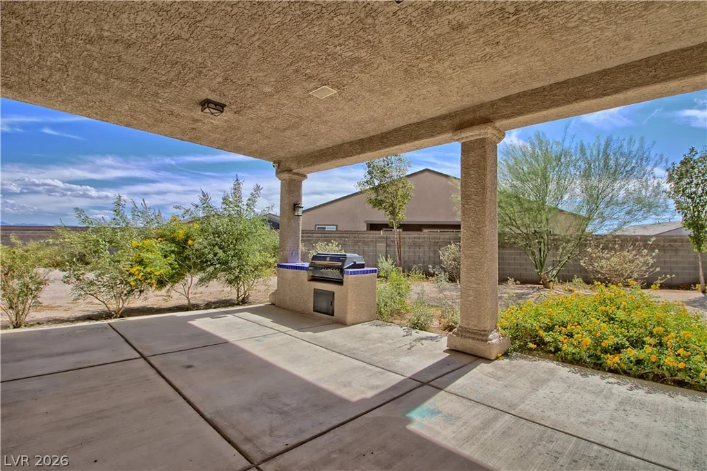 8535 Belcastro, Las Vegas, NV 89113