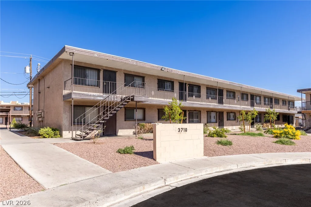 3718 Hazelwood, Las Vegas, NV 89119
