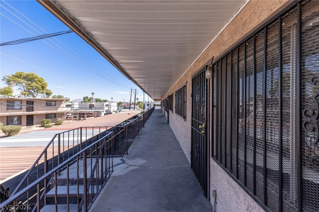 3718 Hazelwood, Las Vegas, NV 89119