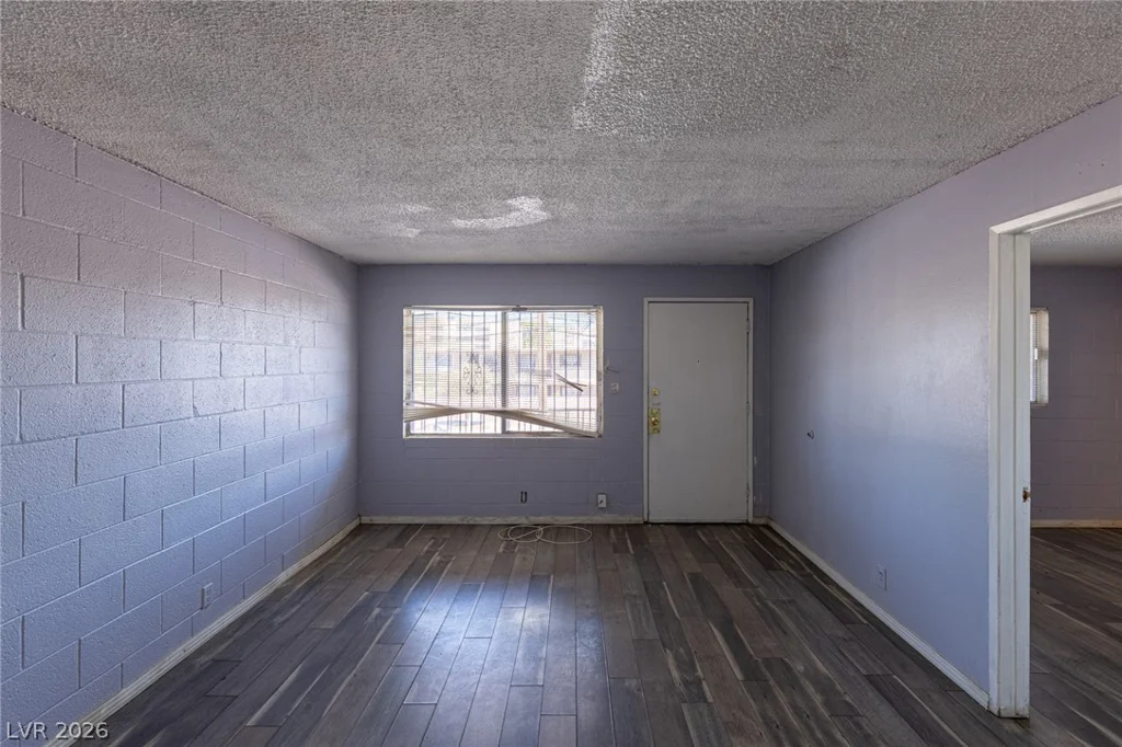 3718 Hazelwood, Las Vegas, NV 89119