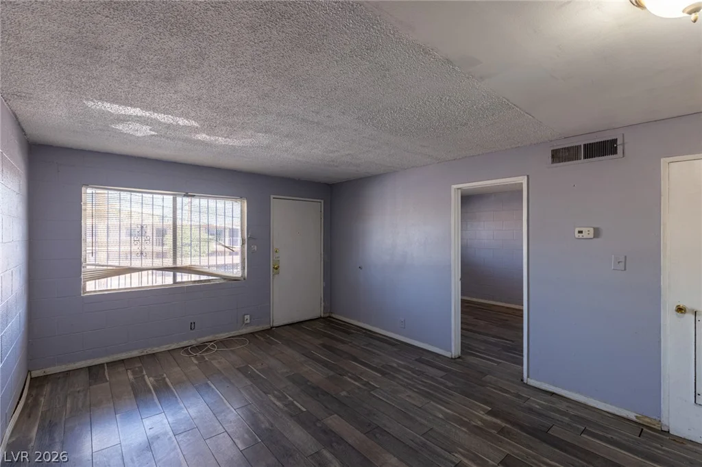 3718 Hazelwood, Las Vegas, NV 89119