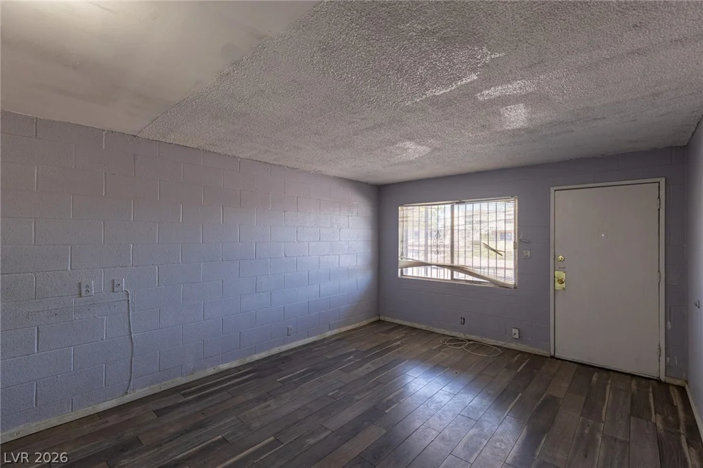 3718 Hazelwood, Las Vegas, NV 89119