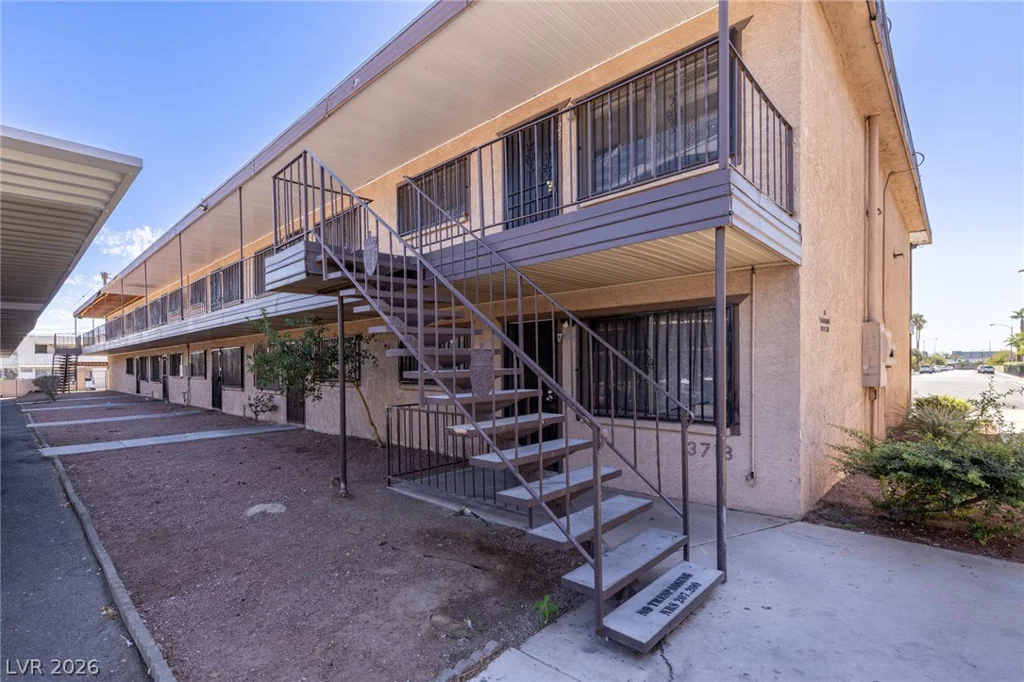 3718 Hazelwood, Las Vegas, NV 89119