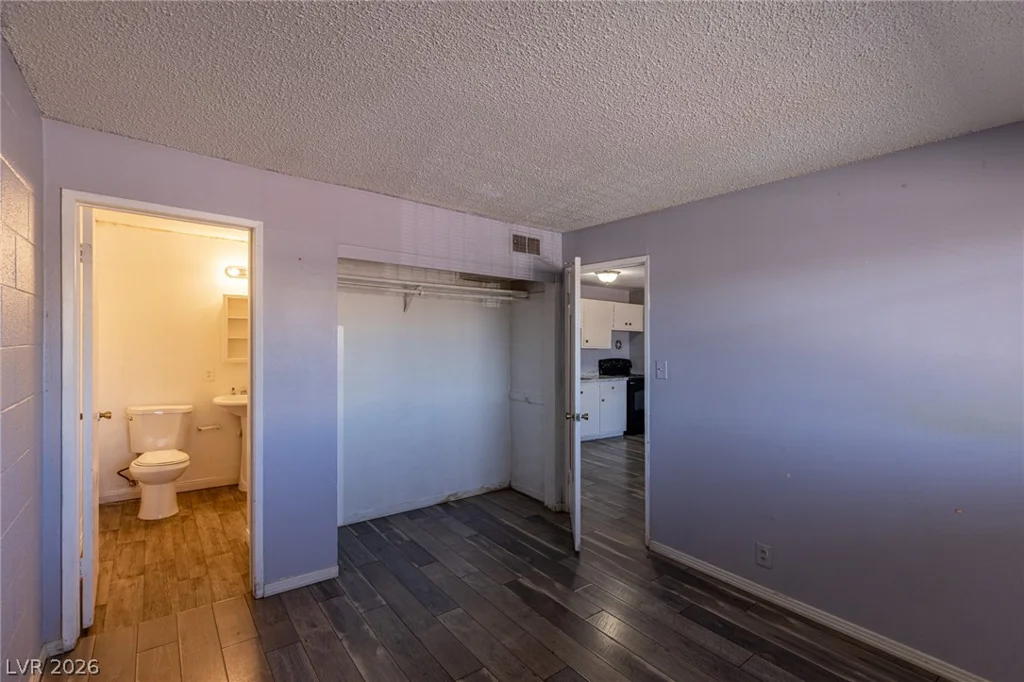 3718 Hazelwood, Las Vegas, NV 89119