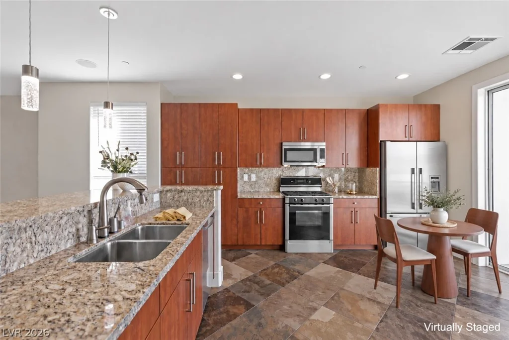 9050 Tropicana, Las Vegas, NV 89147
