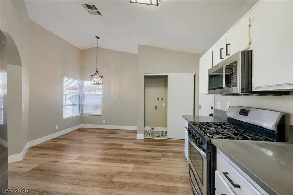 4707 Checker, North Las Vegas, NV 89031