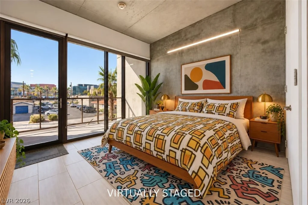 353 Bonneville, Las Vegas, NV 89101