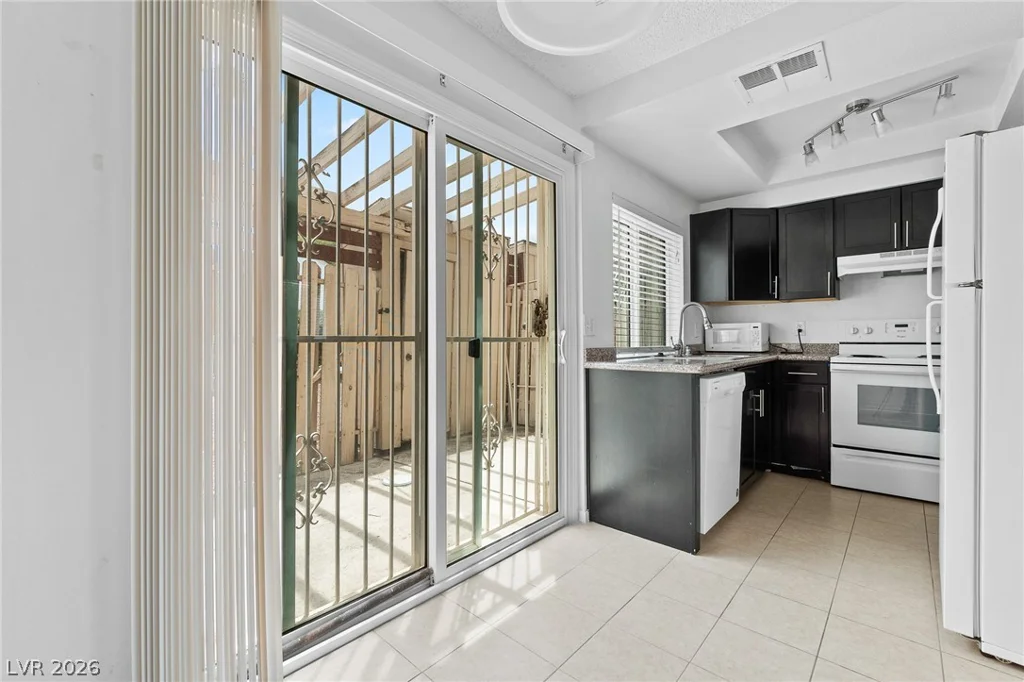 4770 Topaz, Las Vegas, NV 89121