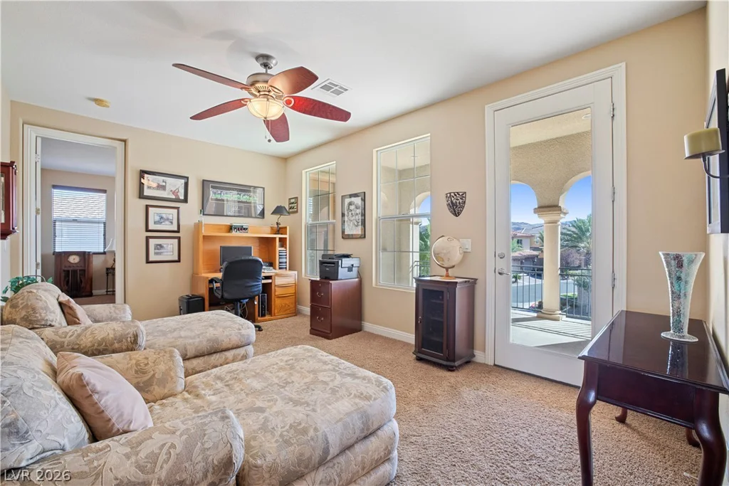 926 Loma Bonita, Las Vegas, NV 89138