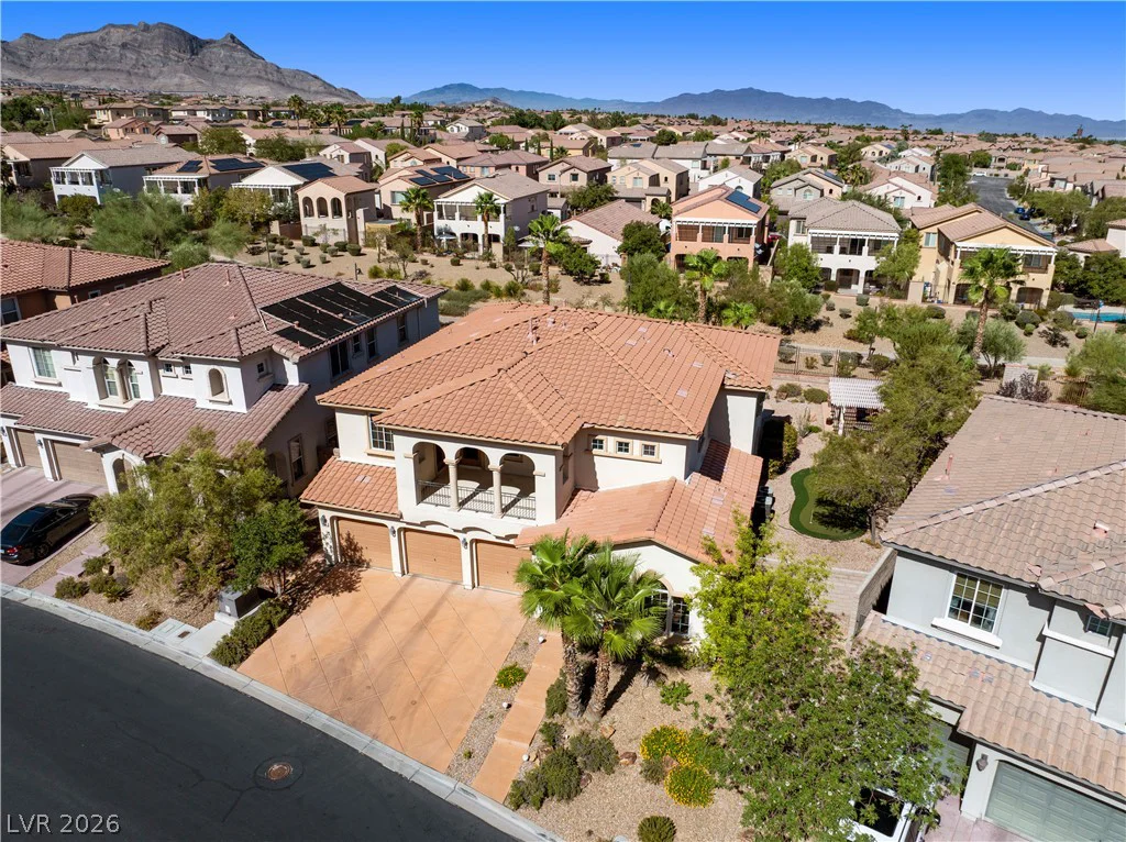 926 Loma Bonita, Las Vegas, NV 89138
