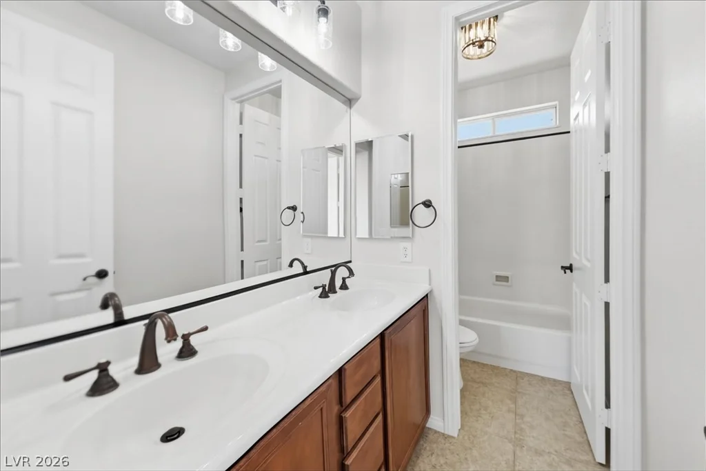 8583 Benidorm, Las Vegas, NV 89178