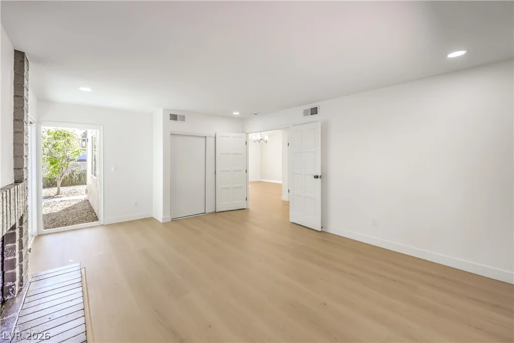 3939 Cedaredge, Las Vegas, NV 89120