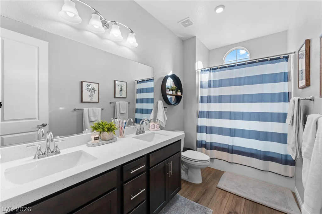 636 Suncrest Peak, Henderson, NV 89011
