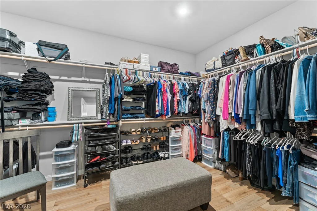 636 Suncrest Peak, Henderson, NV 89011