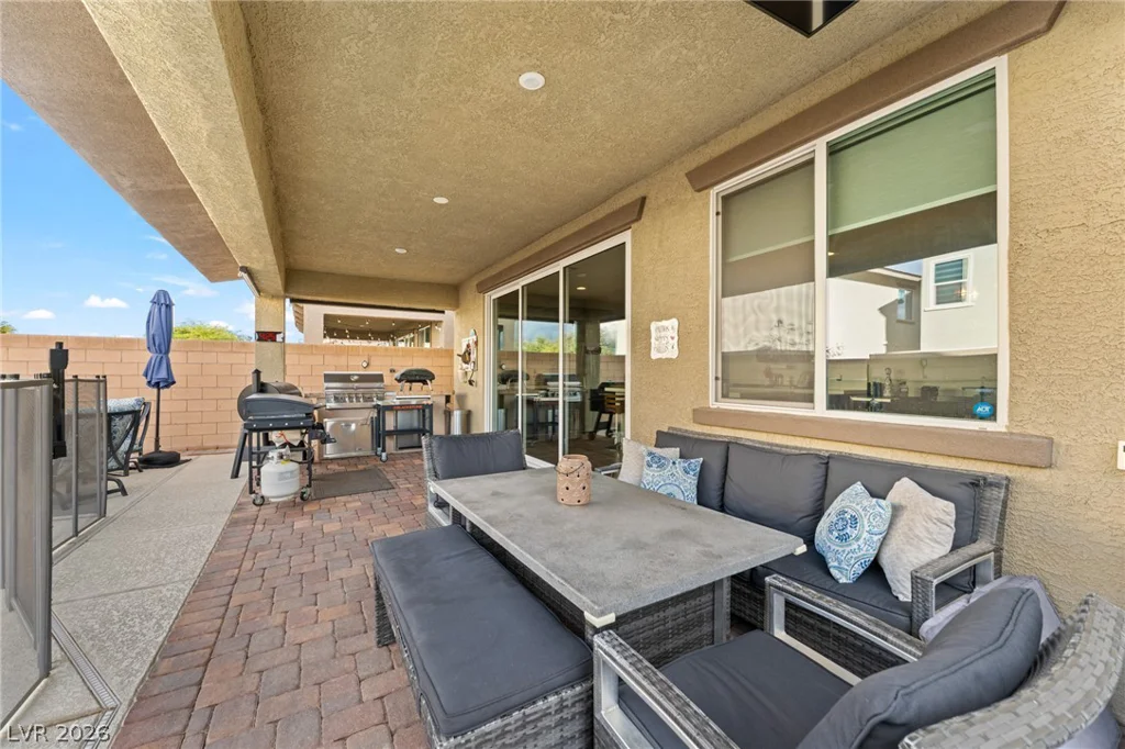 636 Suncrest Peak, Henderson, NV 89011