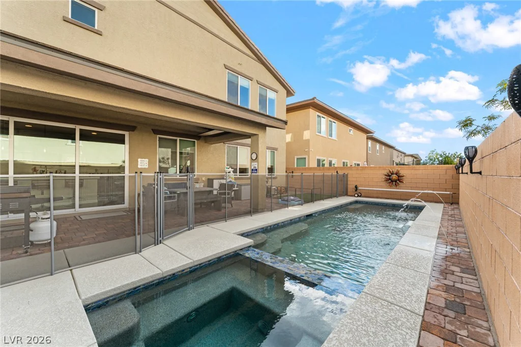 636 Suncrest Peak, Henderson, NV 89011