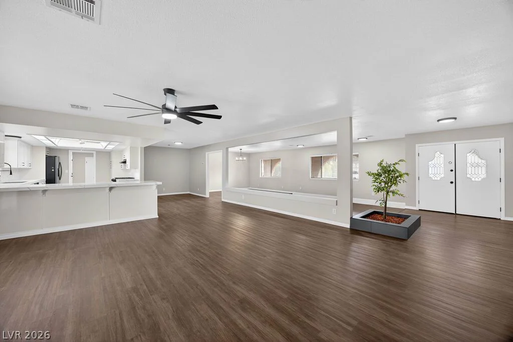 3189 Casanova, Las Vegas, NV 89120