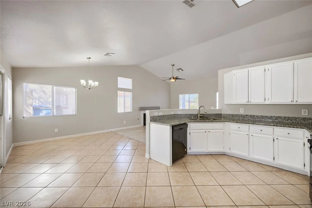 124 Grandview, Henderson, NV 89002