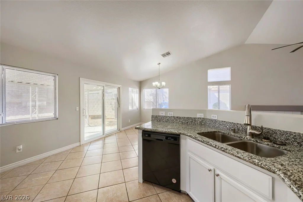 124 Grandview, Henderson, NV 89002