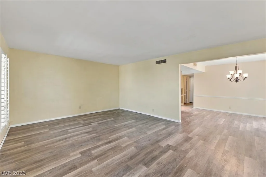 3661 McKinley, Las Vegas, NV 89121