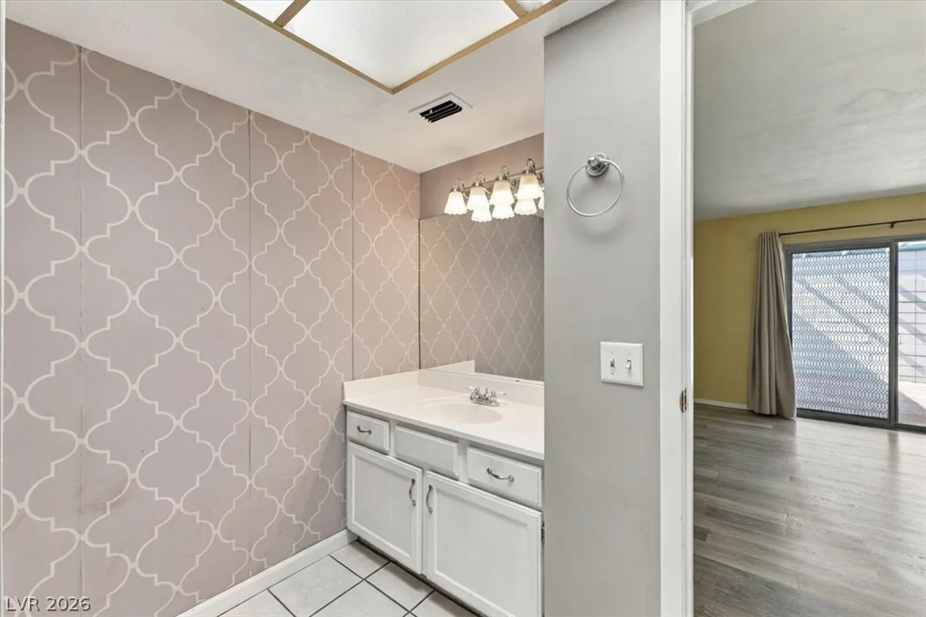 3661 McKinley, Las Vegas, NV 89121