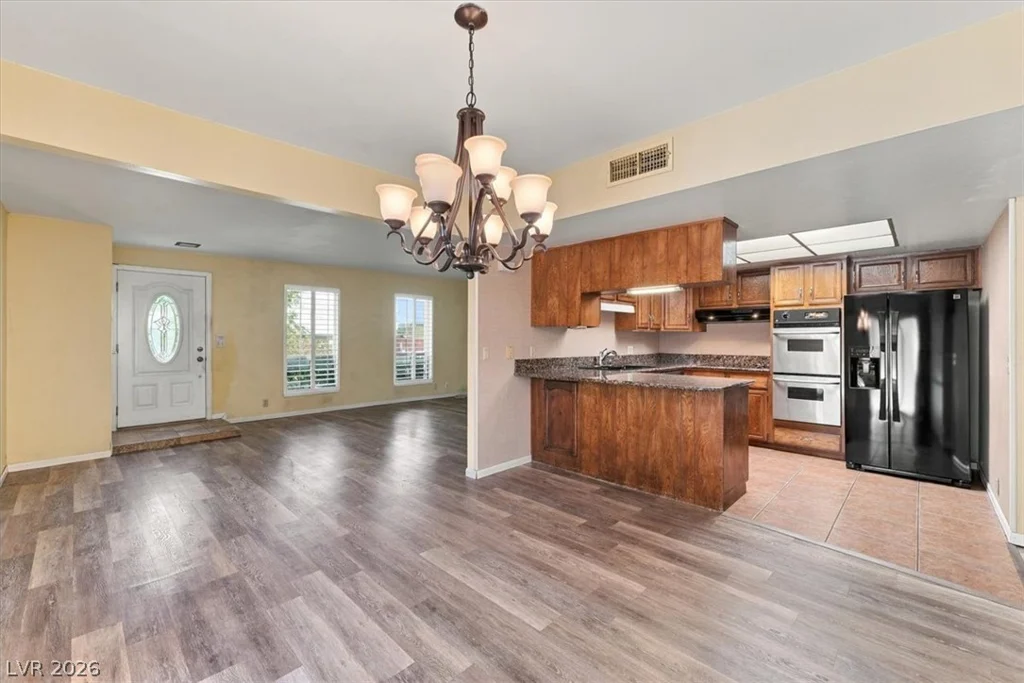 3661 McKinley, Las Vegas, NV 89121