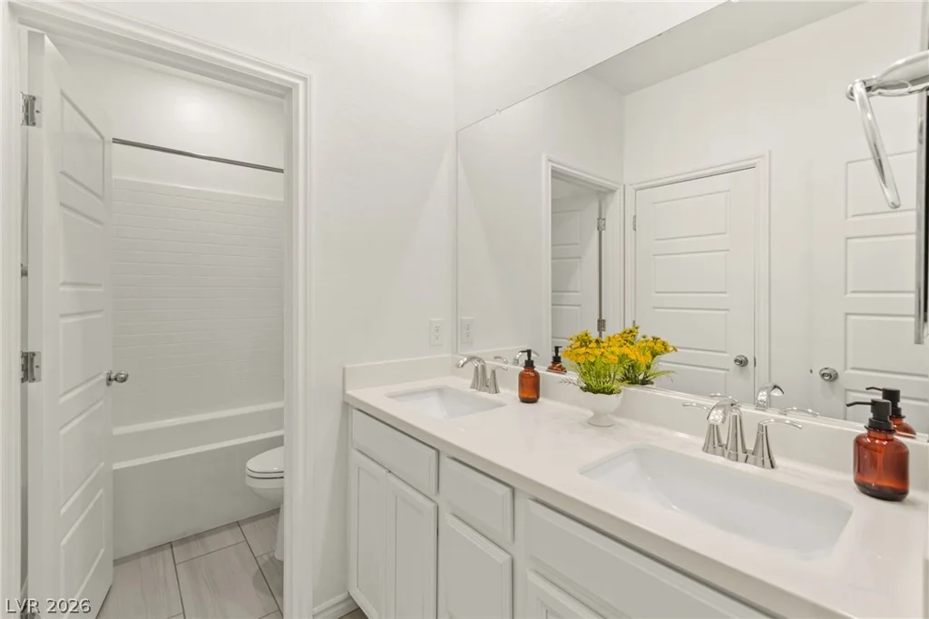 3988 Le Baron, Las Vegas, NV 89141
