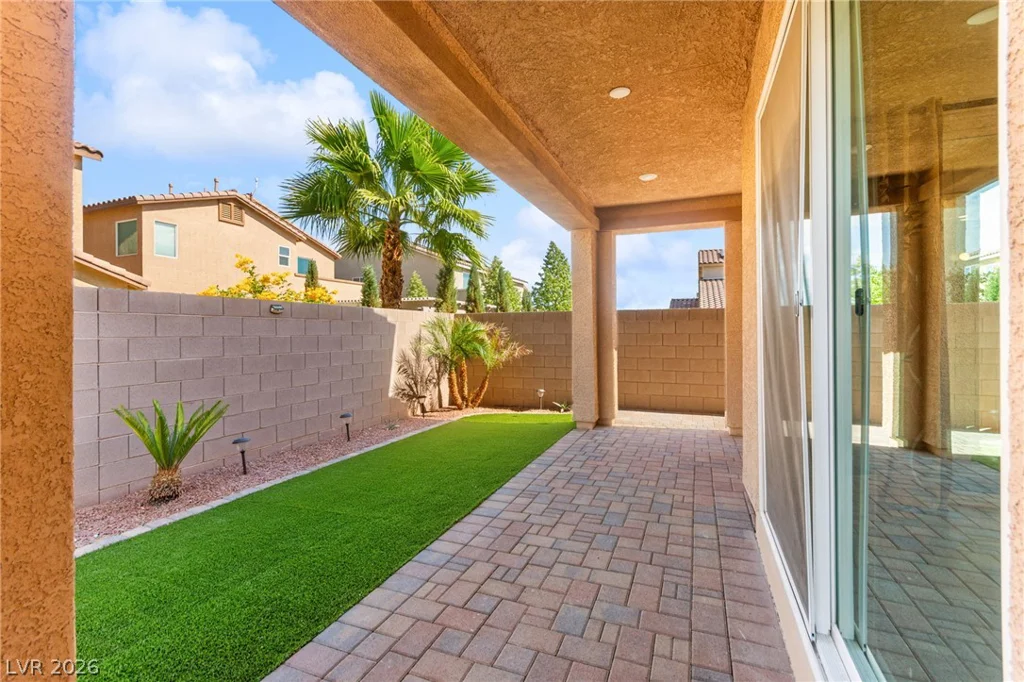 3988 Le Baron, Las Vegas, NV 89141