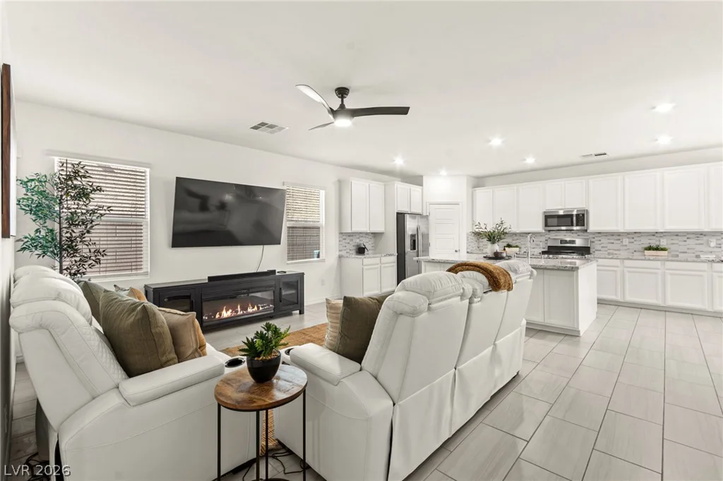 3988 Le Baron, Las Vegas, NV 89141