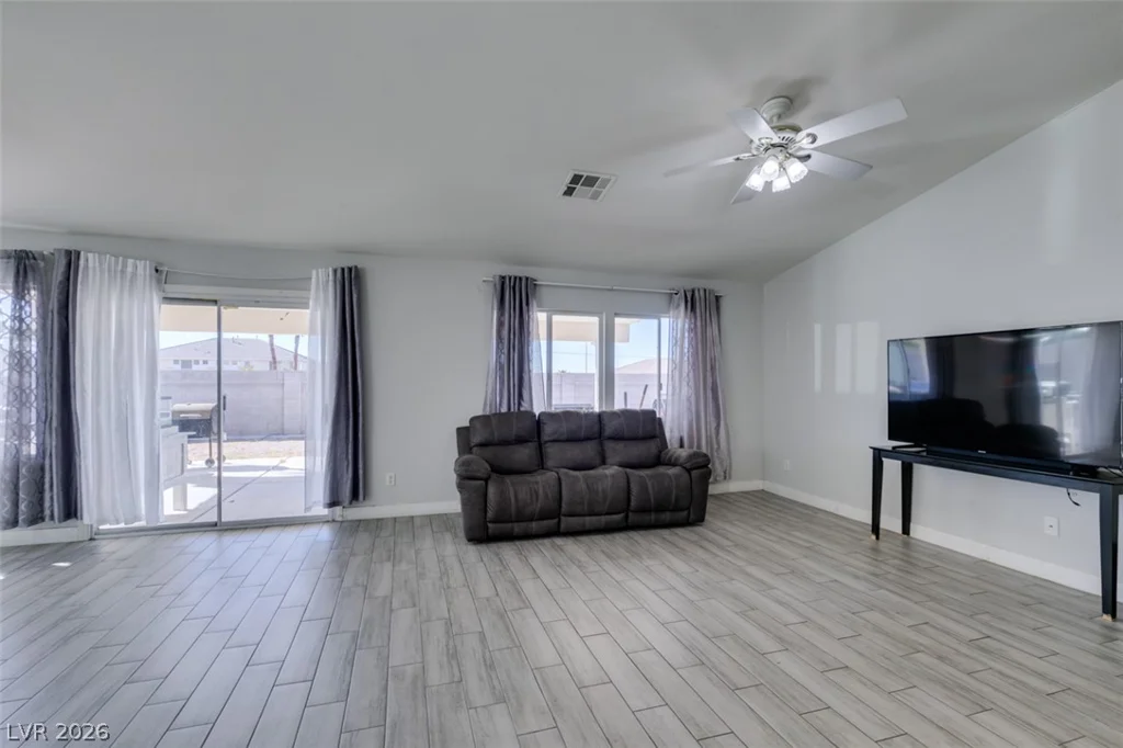 6543 Mahogany Peak, Las Vegas, NV 89110