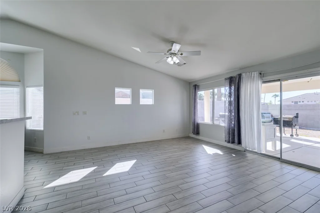 6543 Mahogany Peak, Las Vegas, NV 89110