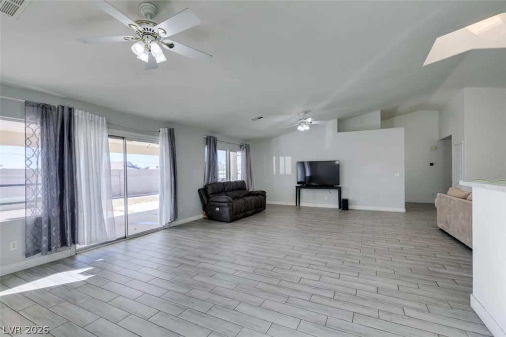 6543 Mahogany Peak, Las Vegas, NV 89110