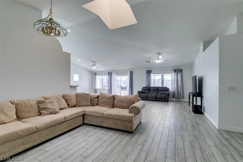 6543 Mahogany Peak, Las Vegas, NV 89110