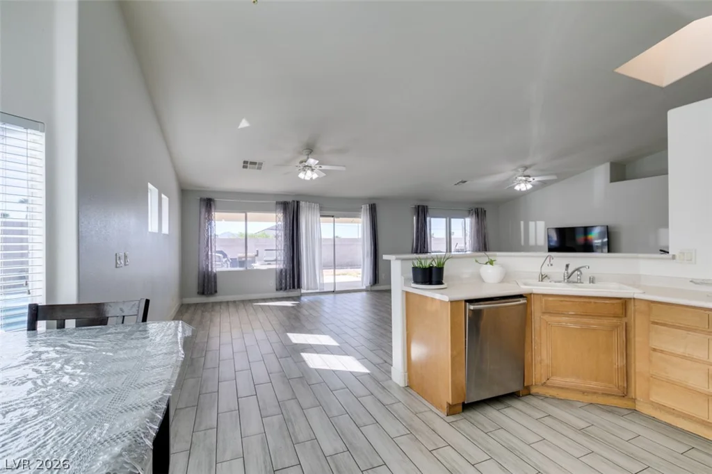 6543 Mahogany Peak, Las Vegas, NV 89110