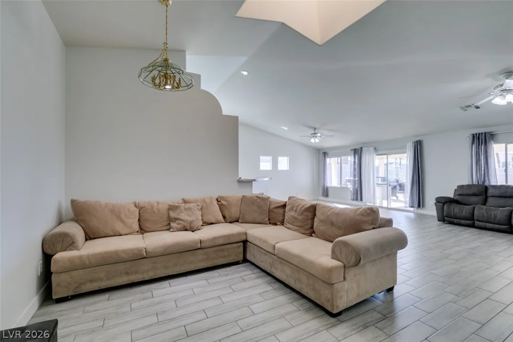 6543 Mahogany Peak, Las Vegas, NV 89110