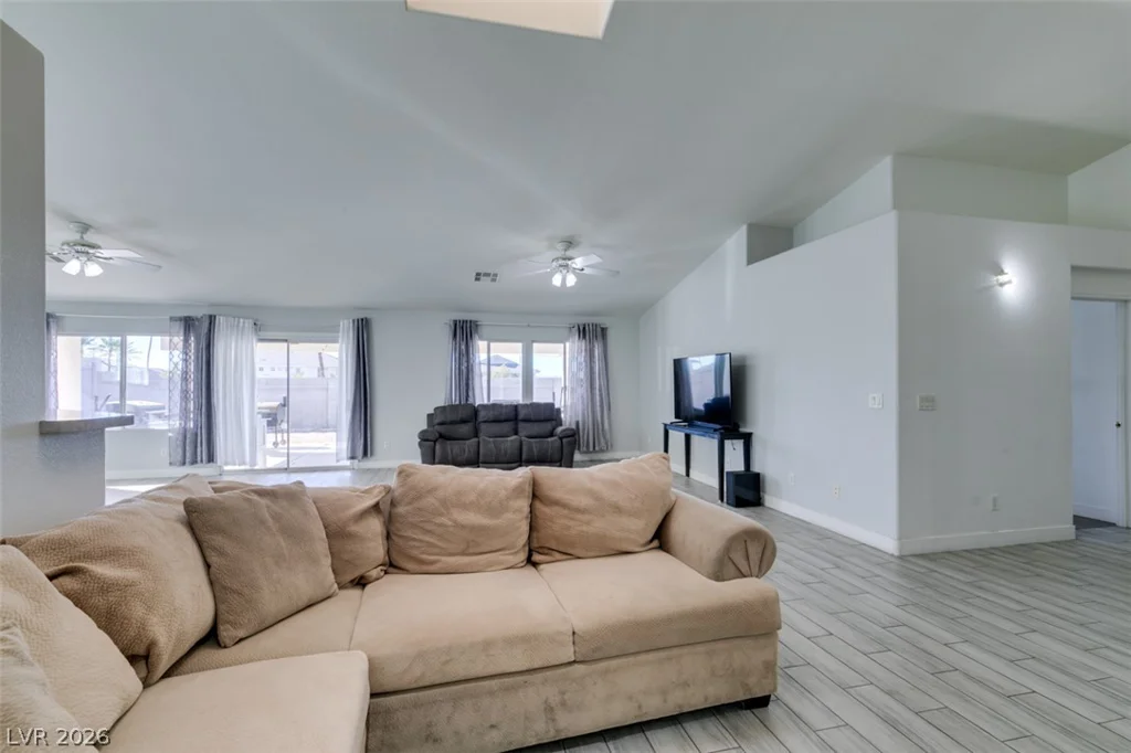 6543 Mahogany Peak, Las Vegas, NV 89110
