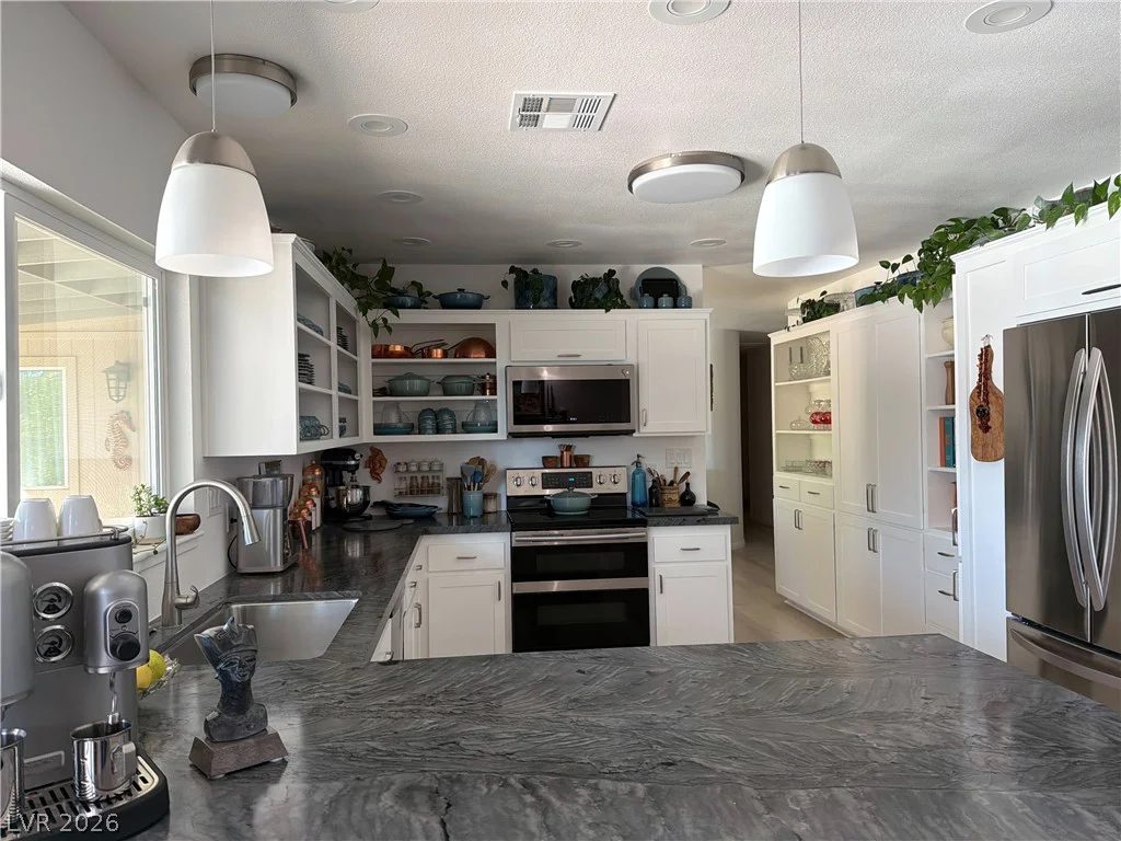 5855 Oakey, Las Vegas, NV 89146
