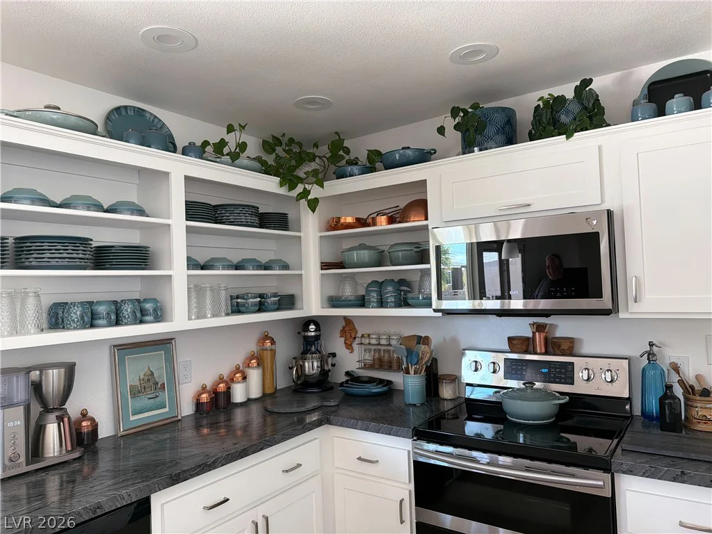 5855 Oakey, Las Vegas, NV 89146