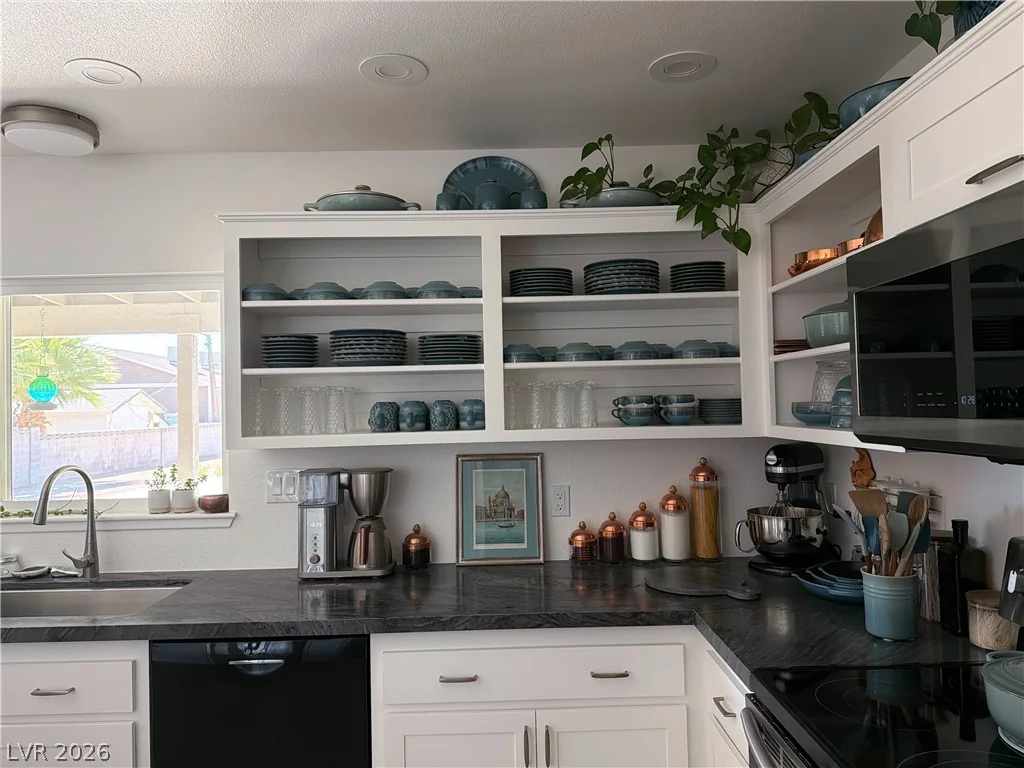 5855 Oakey, Las Vegas, NV 89146
