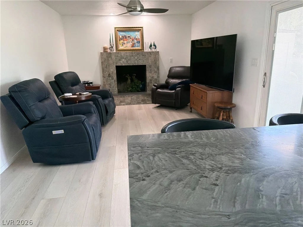 5855 Oakey, Las Vegas, NV 89146
