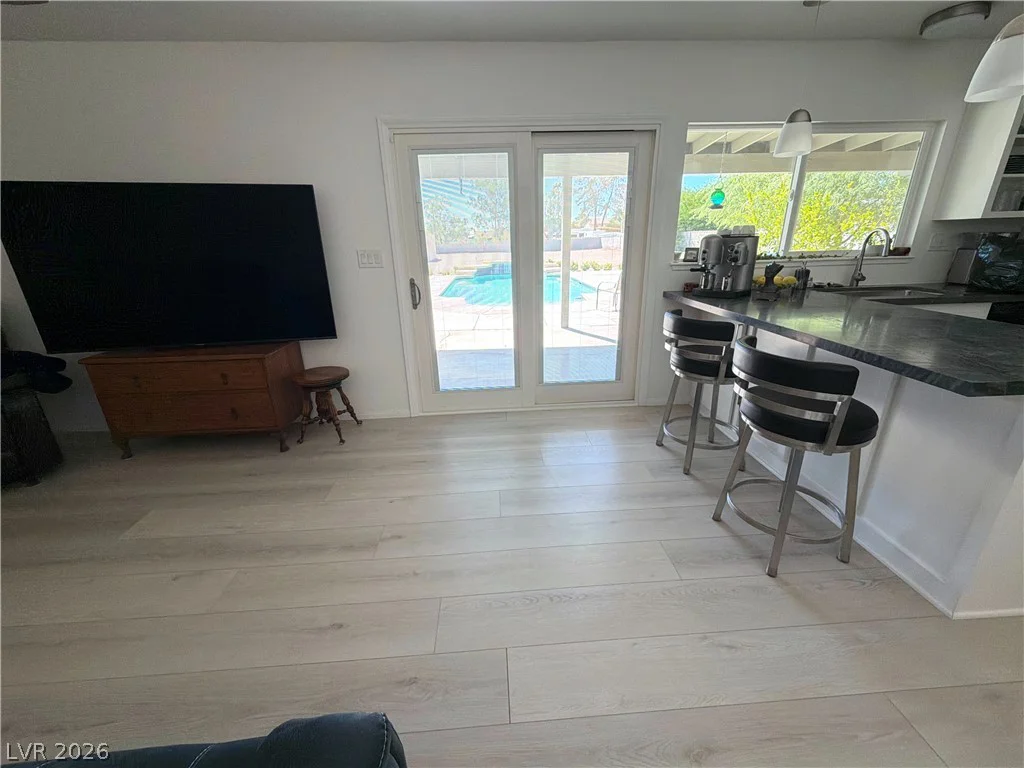 5855 Oakey, Las Vegas, NV 89146