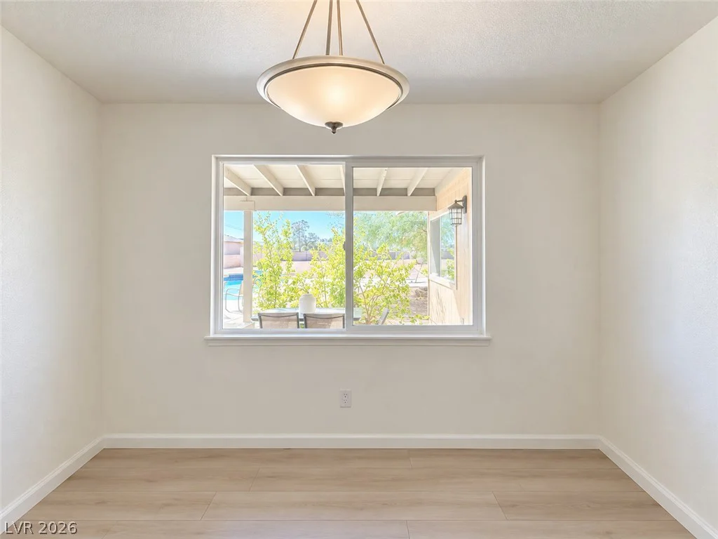 5855 Oakey, Las Vegas, NV 89146