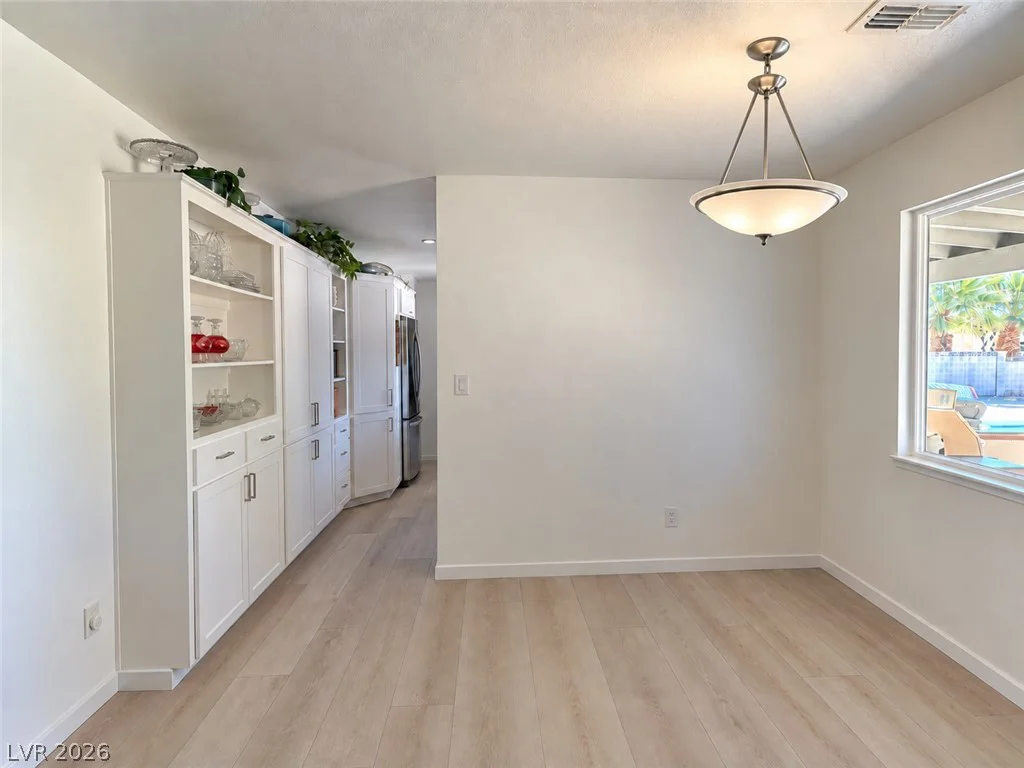 5855 Oakey, Las Vegas, NV 89146