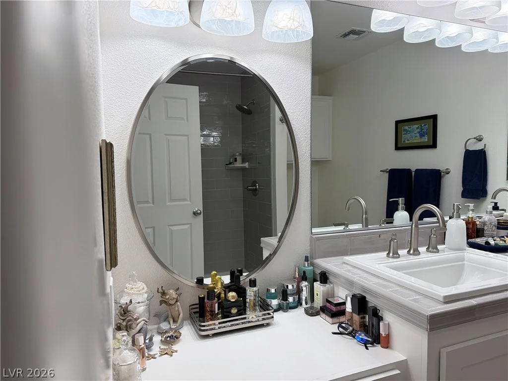5855 Oakey, Las Vegas, NV 89146