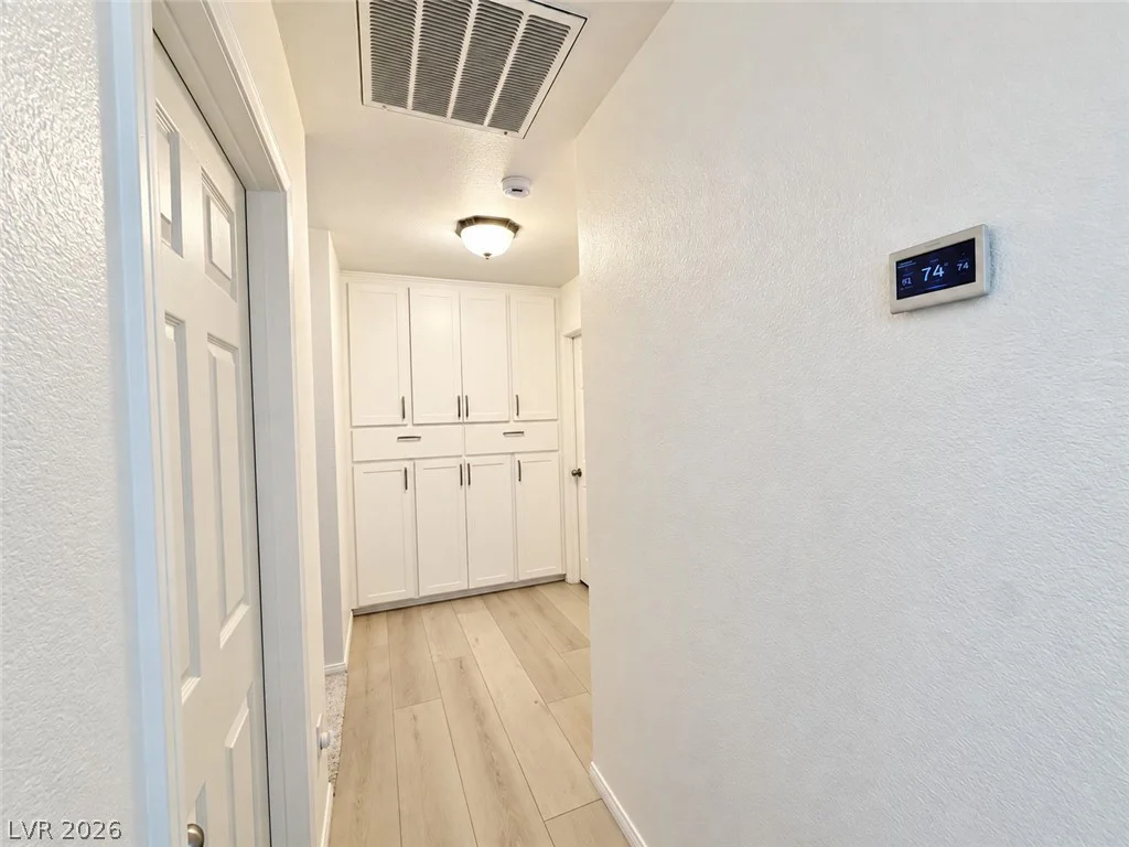 5855 Oakey, Las Vegas, NV 89146