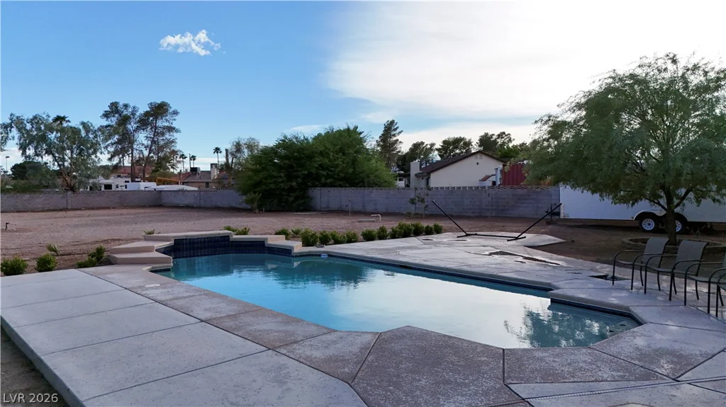 5855 Oakey, Las Vegas, NV 89146