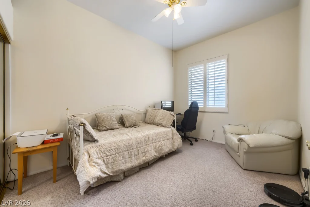 8641 Crest Hill, Las Vegas, NV 89145