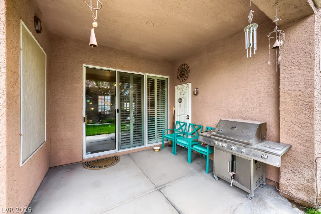 8641 Crest Hill, Las Vegas, NV 89145