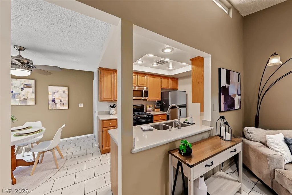 737 Heritage Vista, Henderson, NV 89015