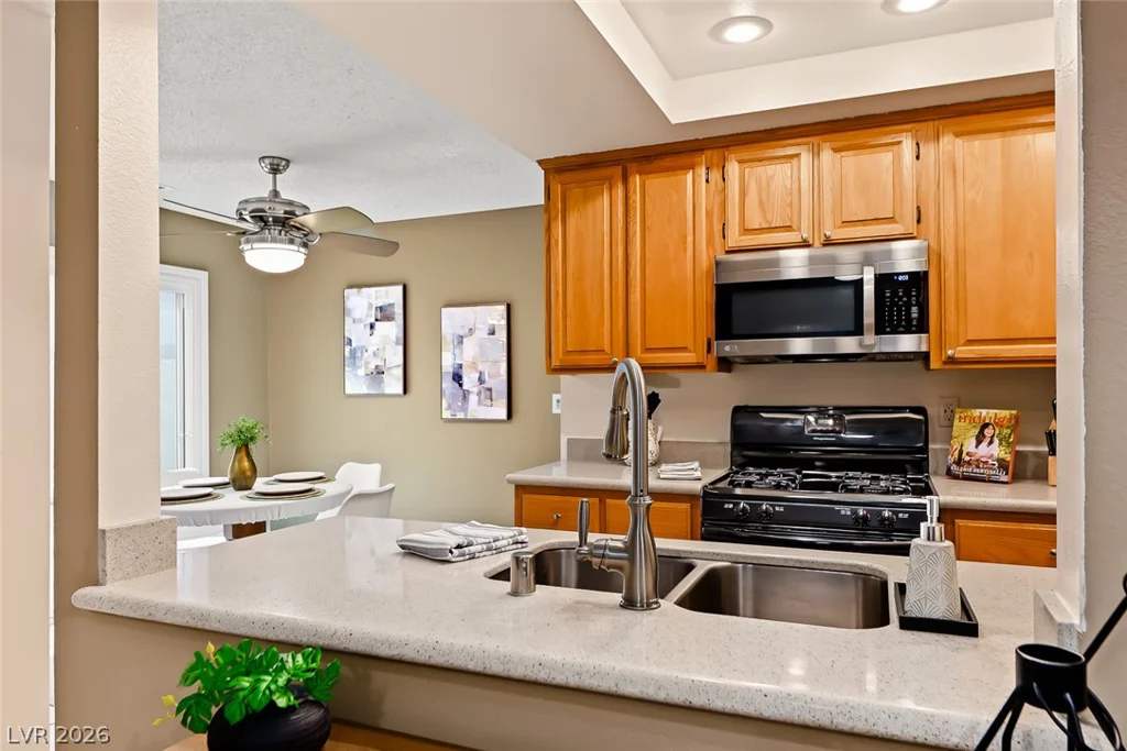 737 Heritage Vista, Henderson, NV 89015